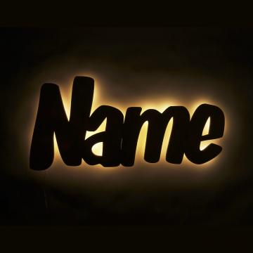 Personalisiertes Nachtlicht mit Name aus Holz, beleuchtet Personalisiertes Nachtlicht mit Name aus Holz, beleuchtet